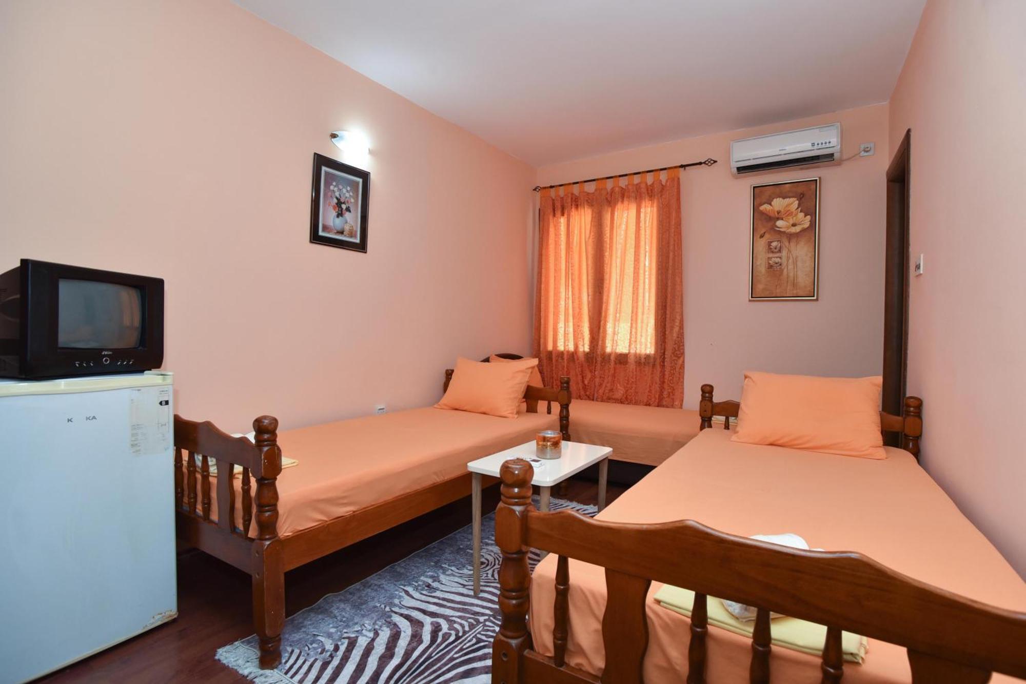 Vila Apartments Lidija Petrovac المظهر الخارجي الصورة