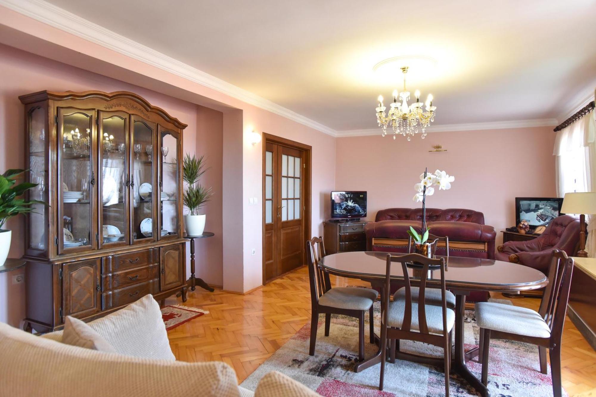 Vila Apartments Lidija Petrovac المظهر الخارجي الصورة