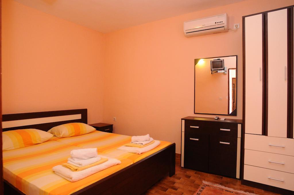 Vila Apartments Lidija Petrovac الغرفة الصورة